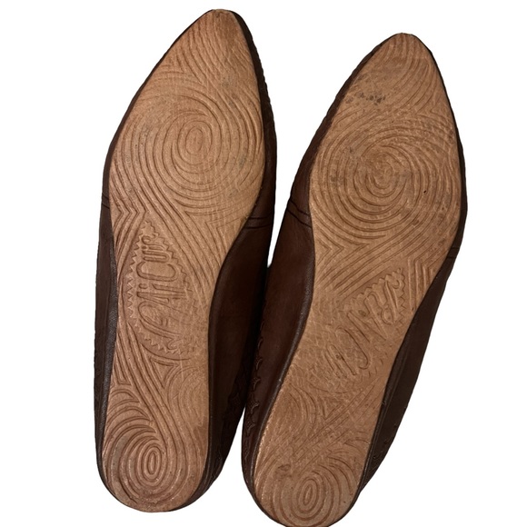 Vrai Cuir Moroccan Handmade  Leather Slippers Slip On US 7/EUR 38 EUC - Picture 2 of 5